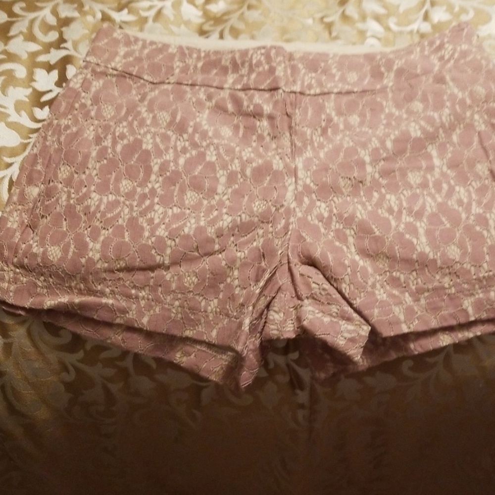 Shorts - Picture 2 of 3